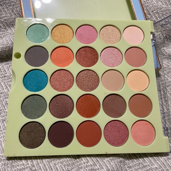 New Pixi makeup bundle - Picture 4 of 5